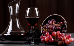 9 Manfaat dan Risiko Wine Bagi Kesehatan Tubuh